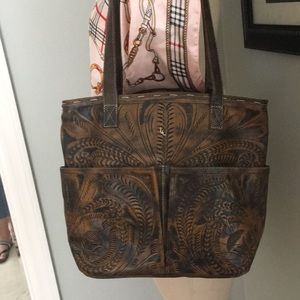 LABRADO Leather Shoulderbag